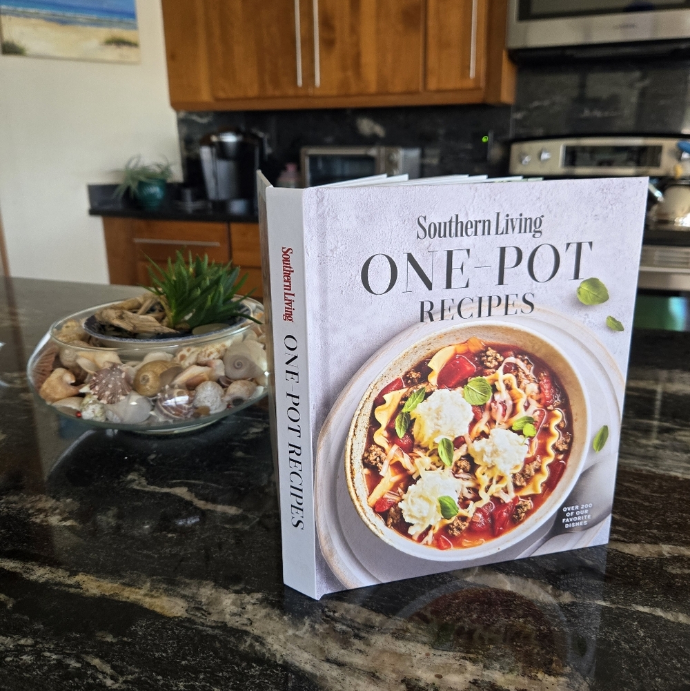 Southern Living 2025 One Pot Recipes Cookbook